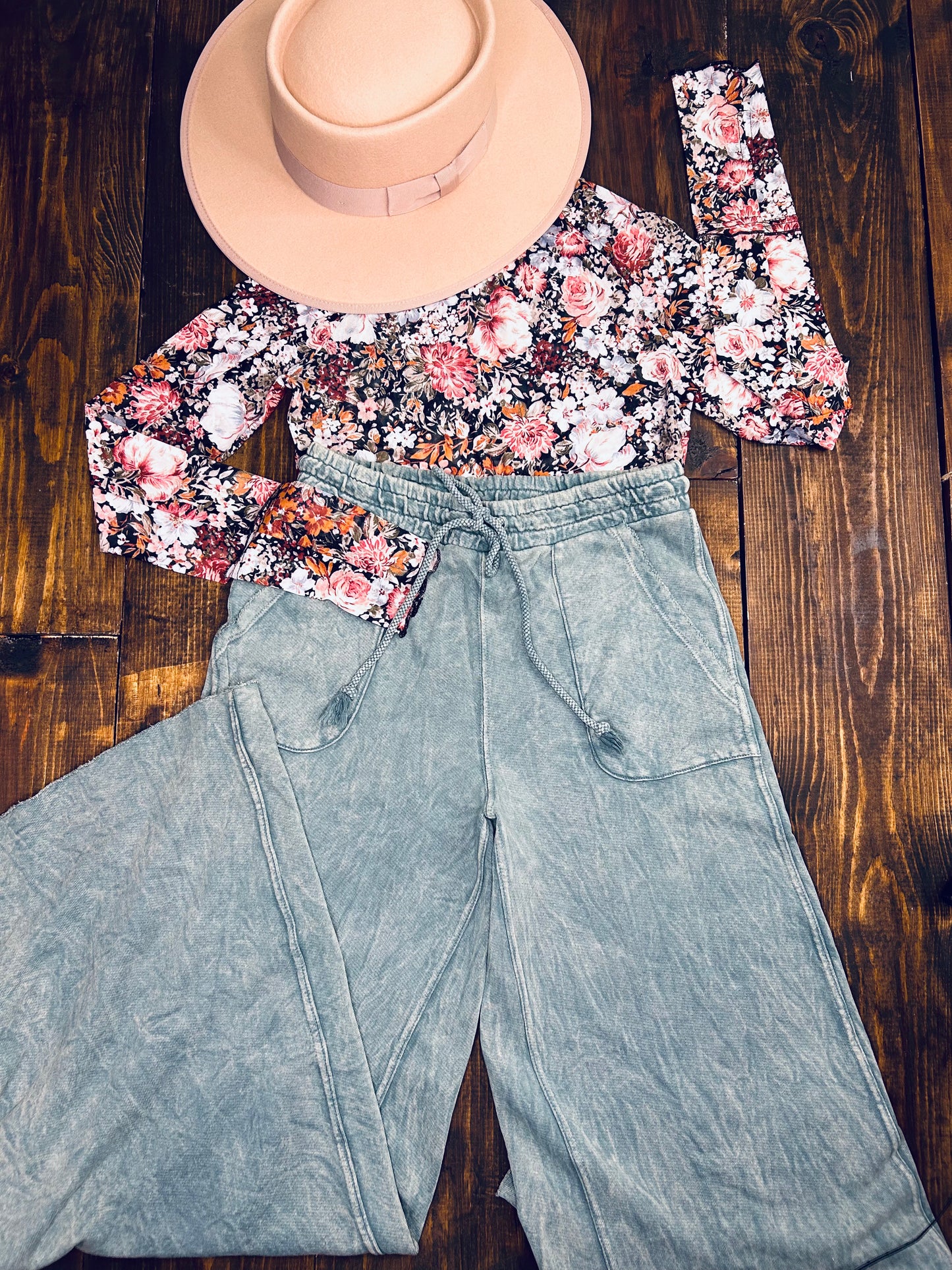 Relaxing Robin Wide Leg Pant