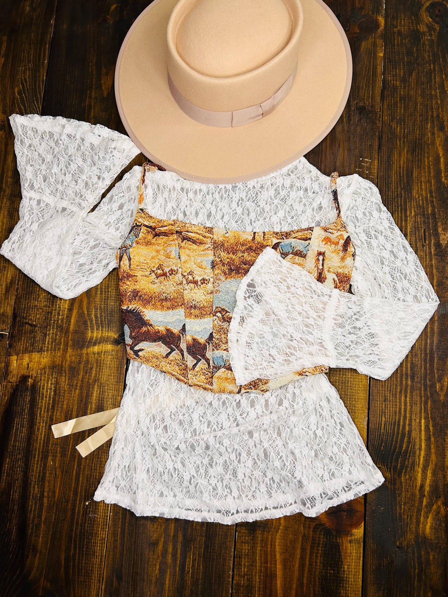 Lace bell sleeve layering top