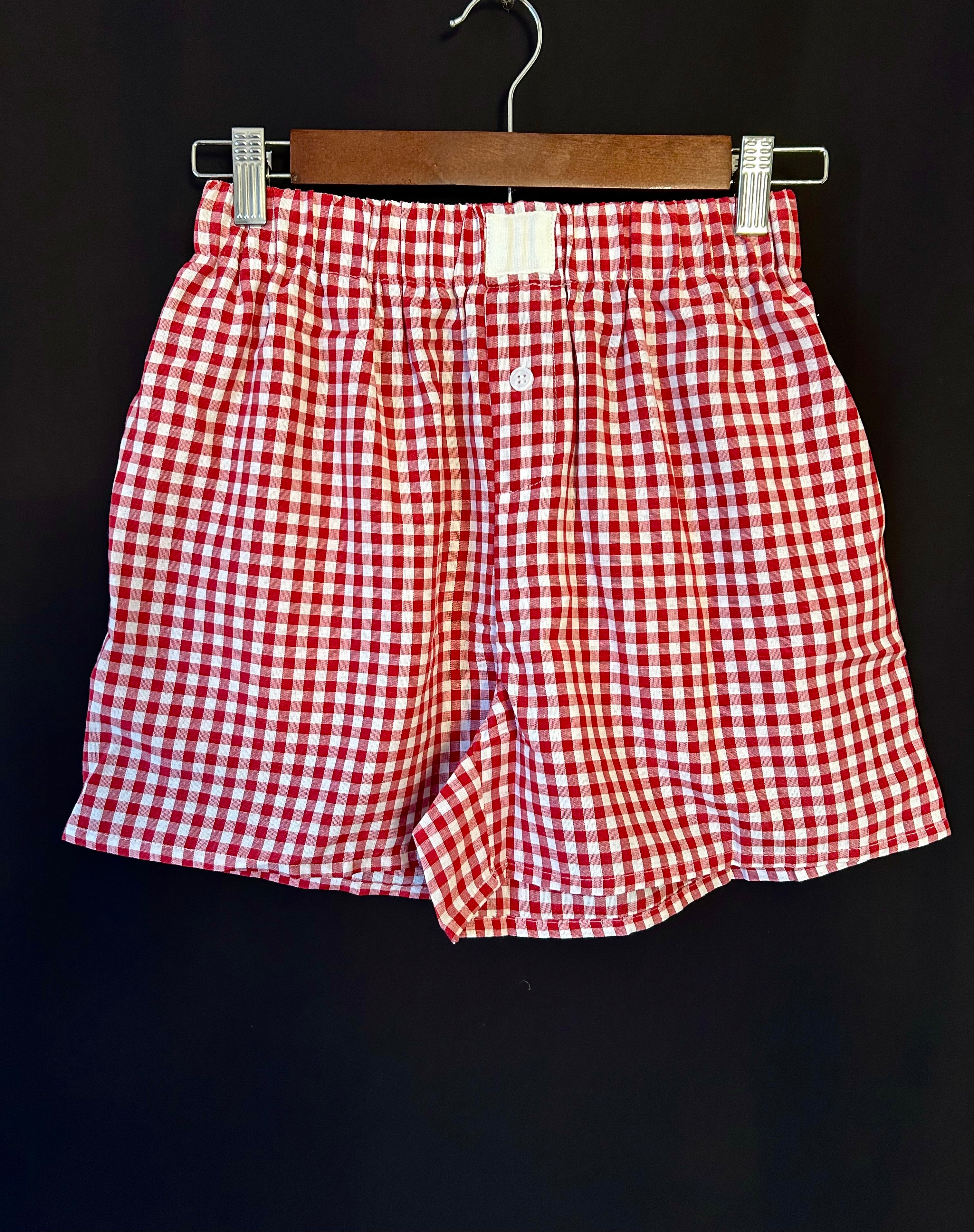 The Farmhouse shorts (red)