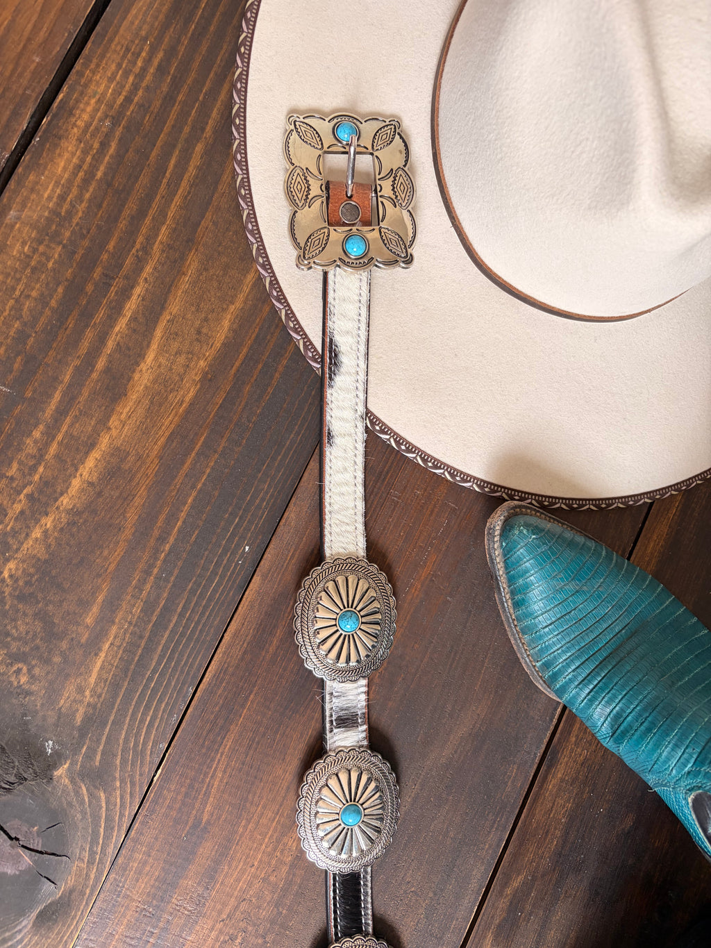 The high plains - hair on hide belt