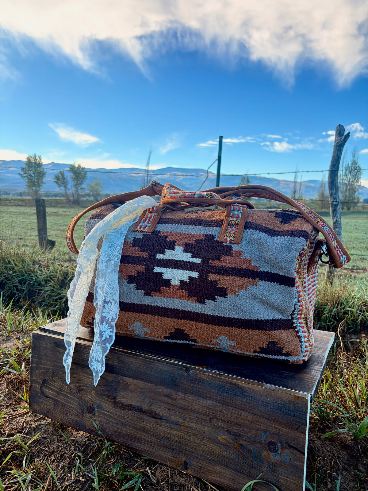 The cabin escape - weekender bag