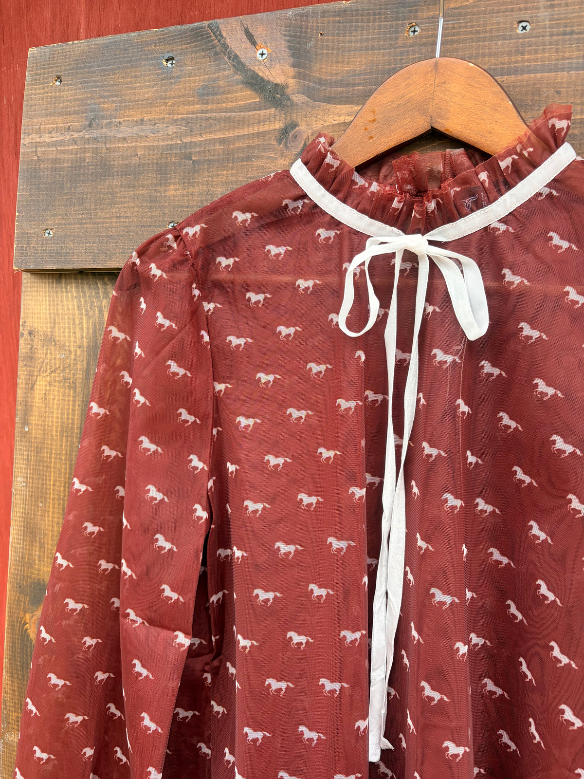 The rusty rodeo - horse print mesh top