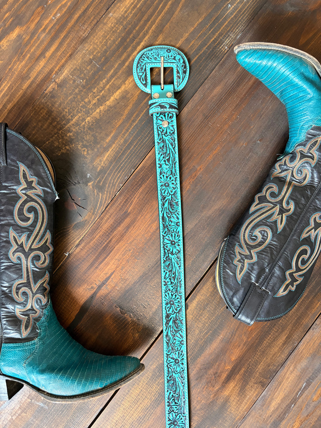 The saddle ridge tooled leather belt