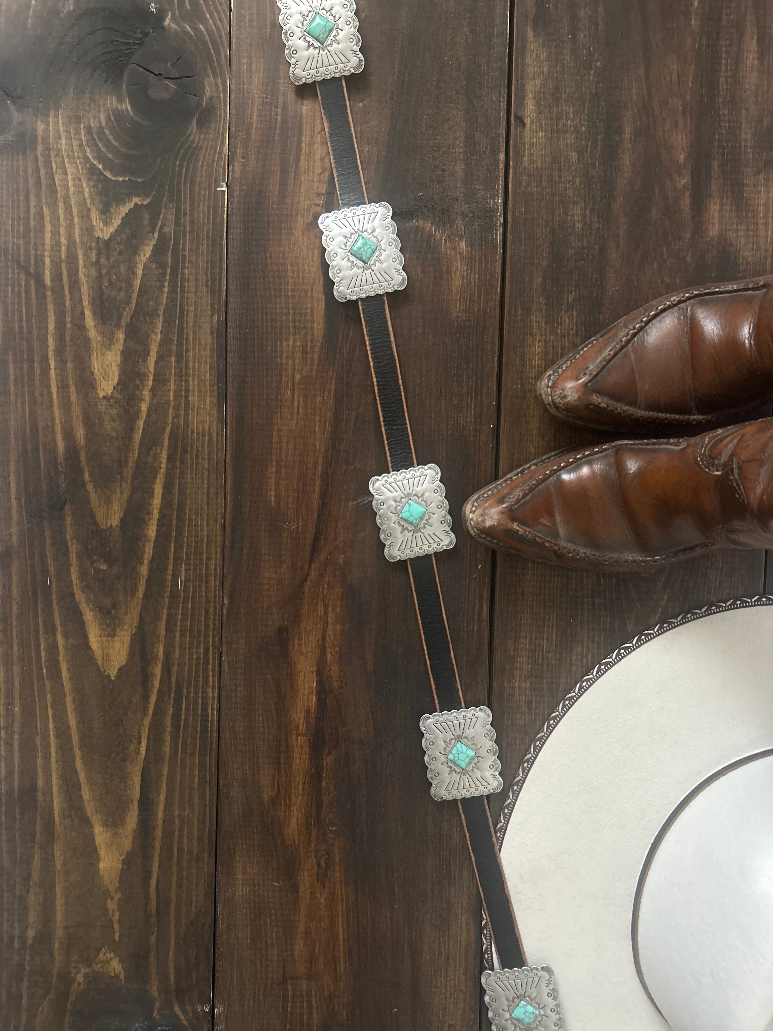 The rodeo rose - genuine leather belt