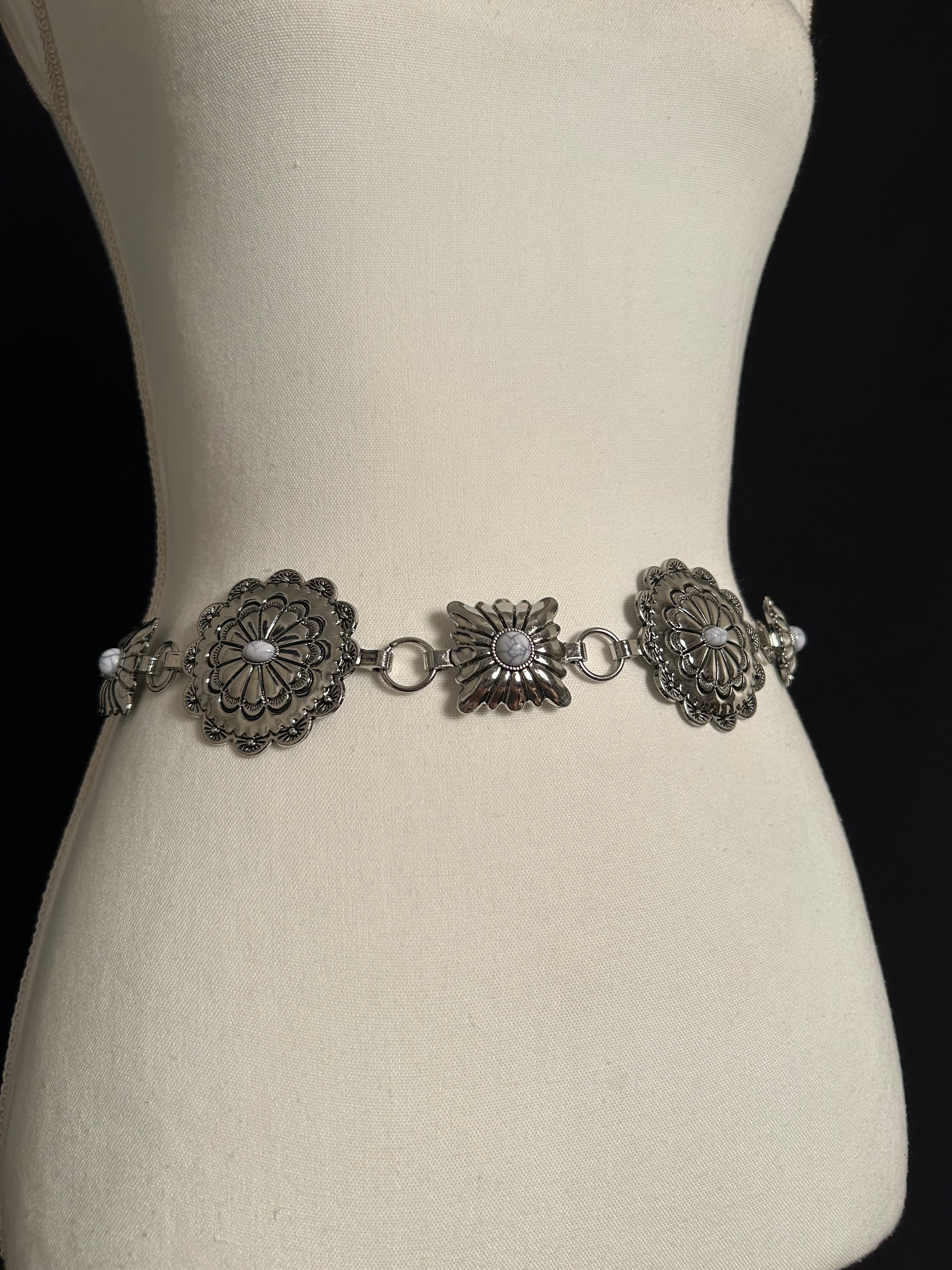 The modern cowgirl - concho belt