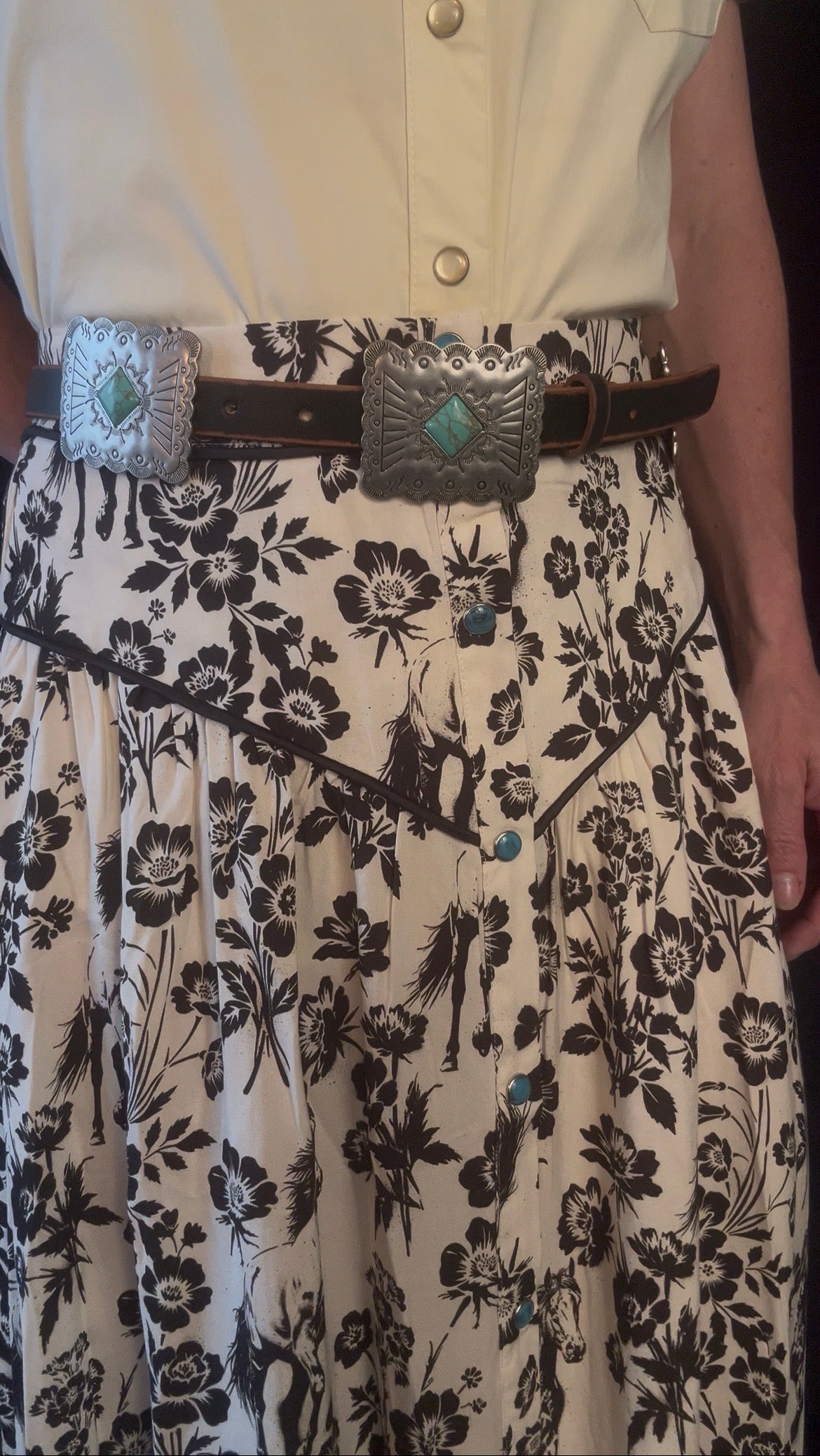 The rodeo rose - genuine leather belt