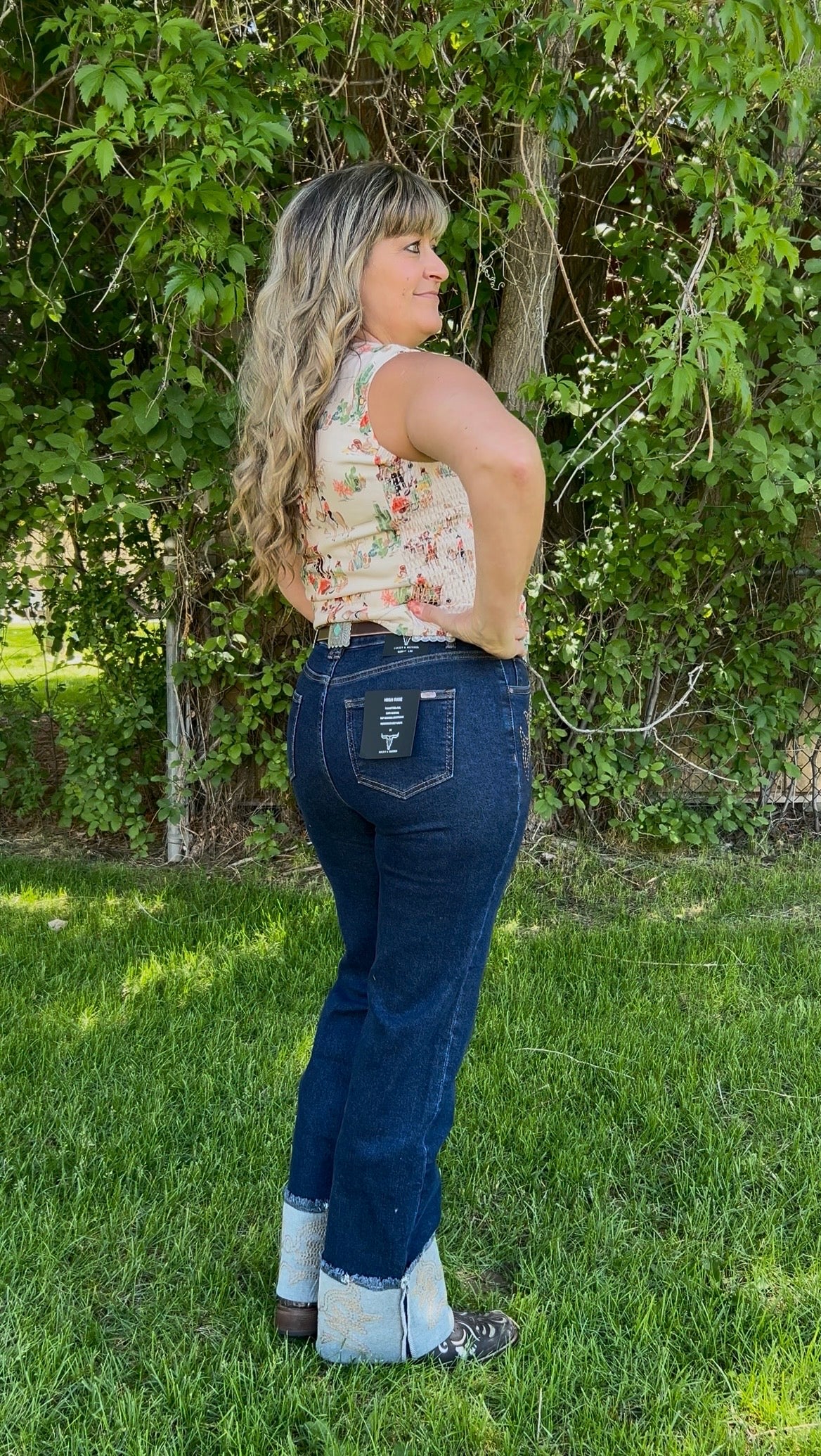 The boot stitch queen - cuffed jeans