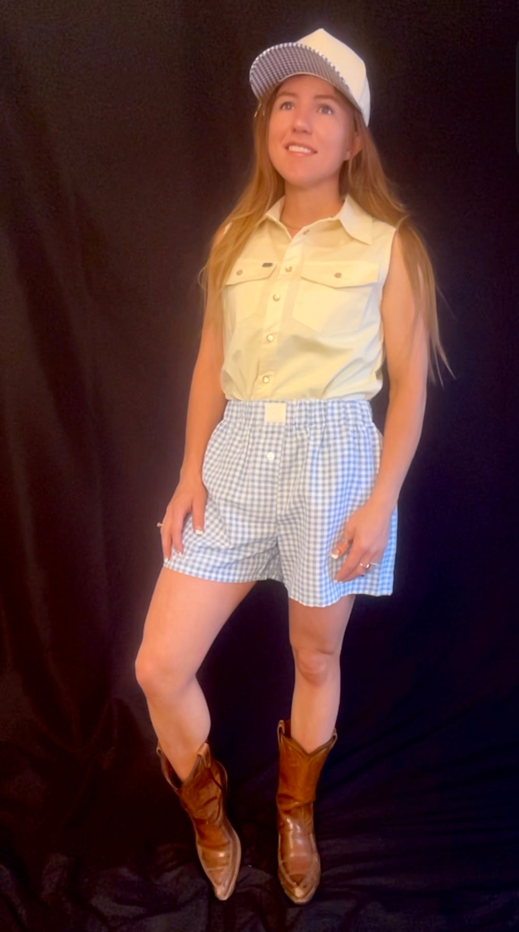 The Farmhouse Shorts (blue)