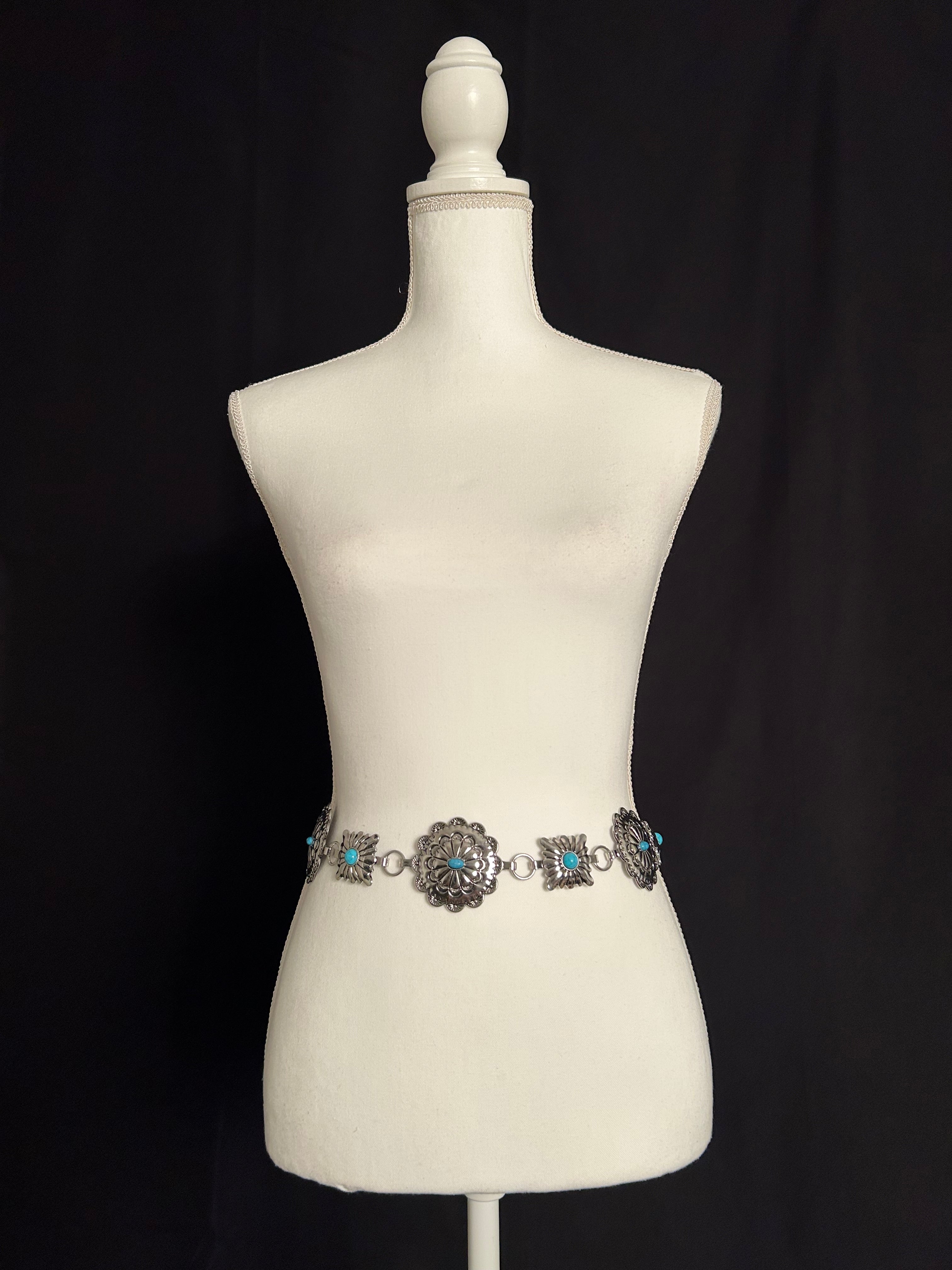 The modern cowgirl - concho belt