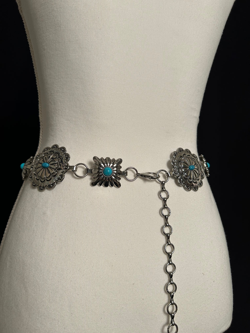 The modern cowgirl - concho belt