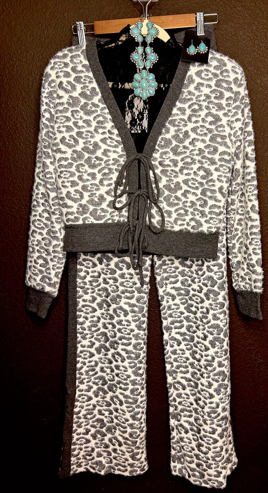 Cheetah print - lounge set