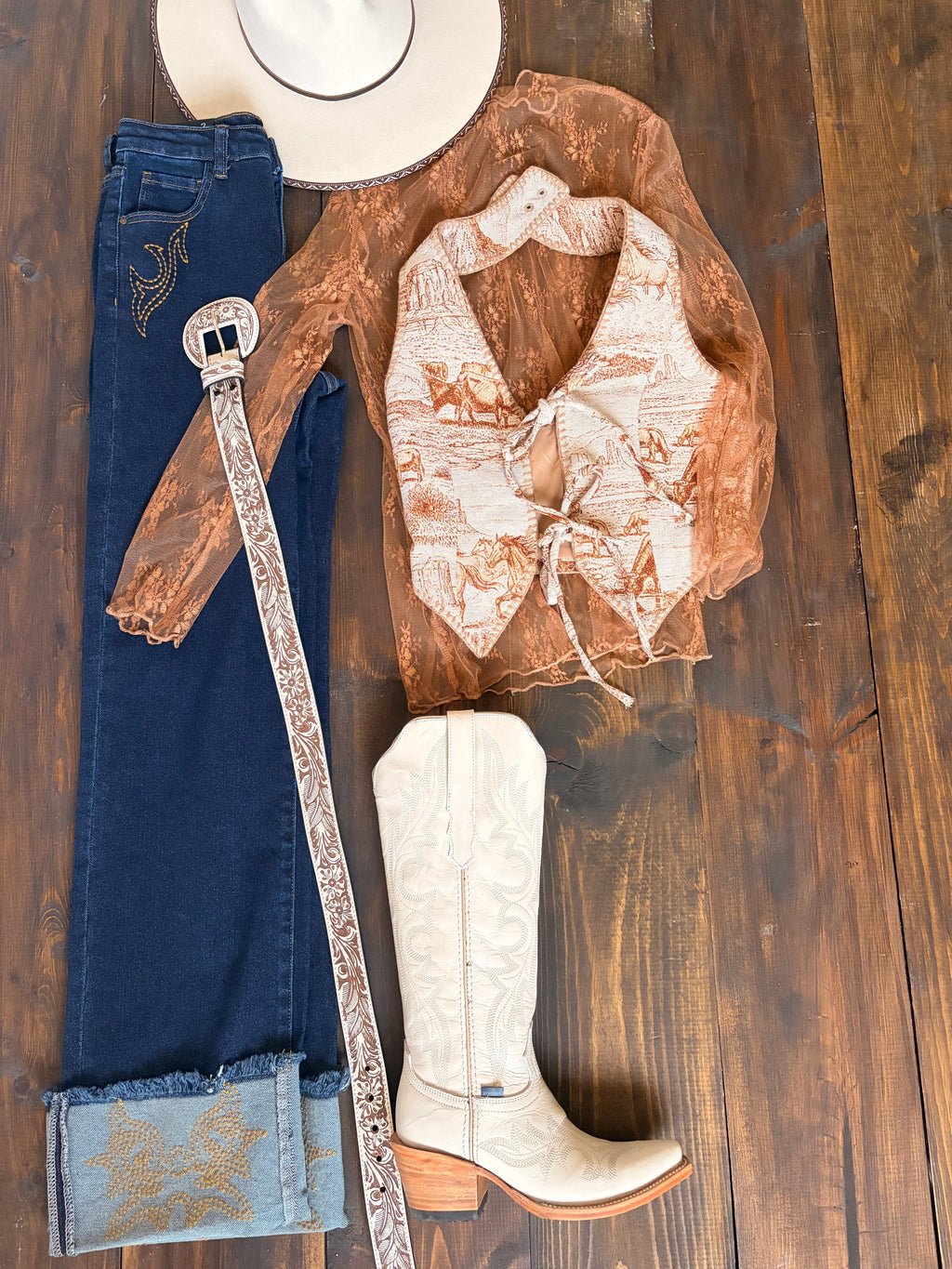 The boot stitch queen - cuffed jeans