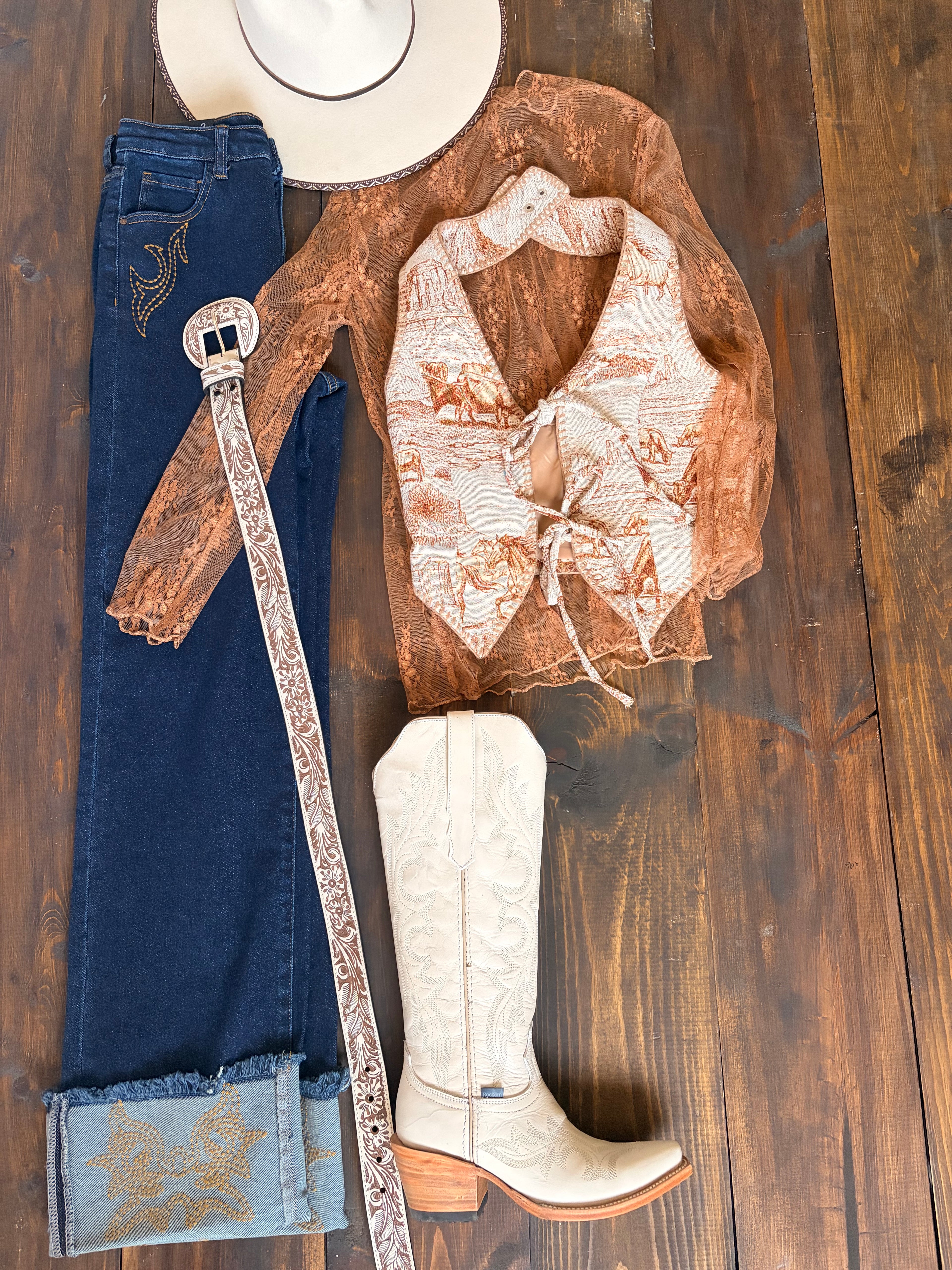 The boot stitch queen - cuffed jeans